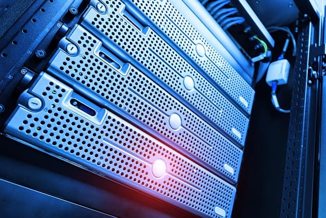 Perbedaan VPS, Shared Hosting, dan Dedicated Server